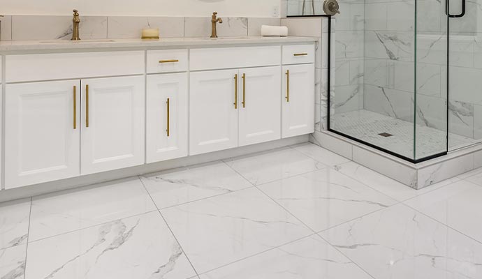 Glass tile